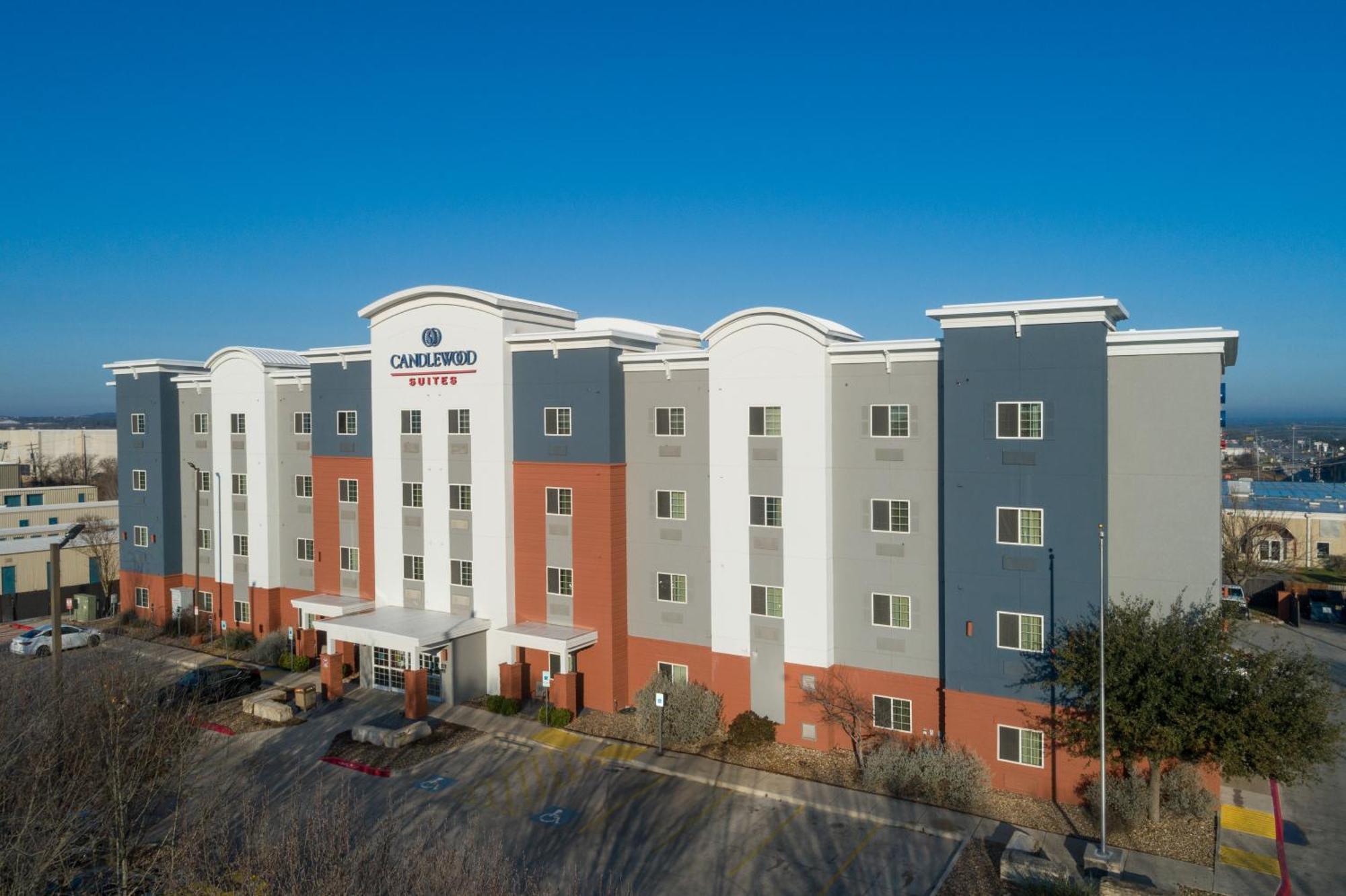 Candlewood Suites San Marcos By Ihg Ngoại thất bức ảnh