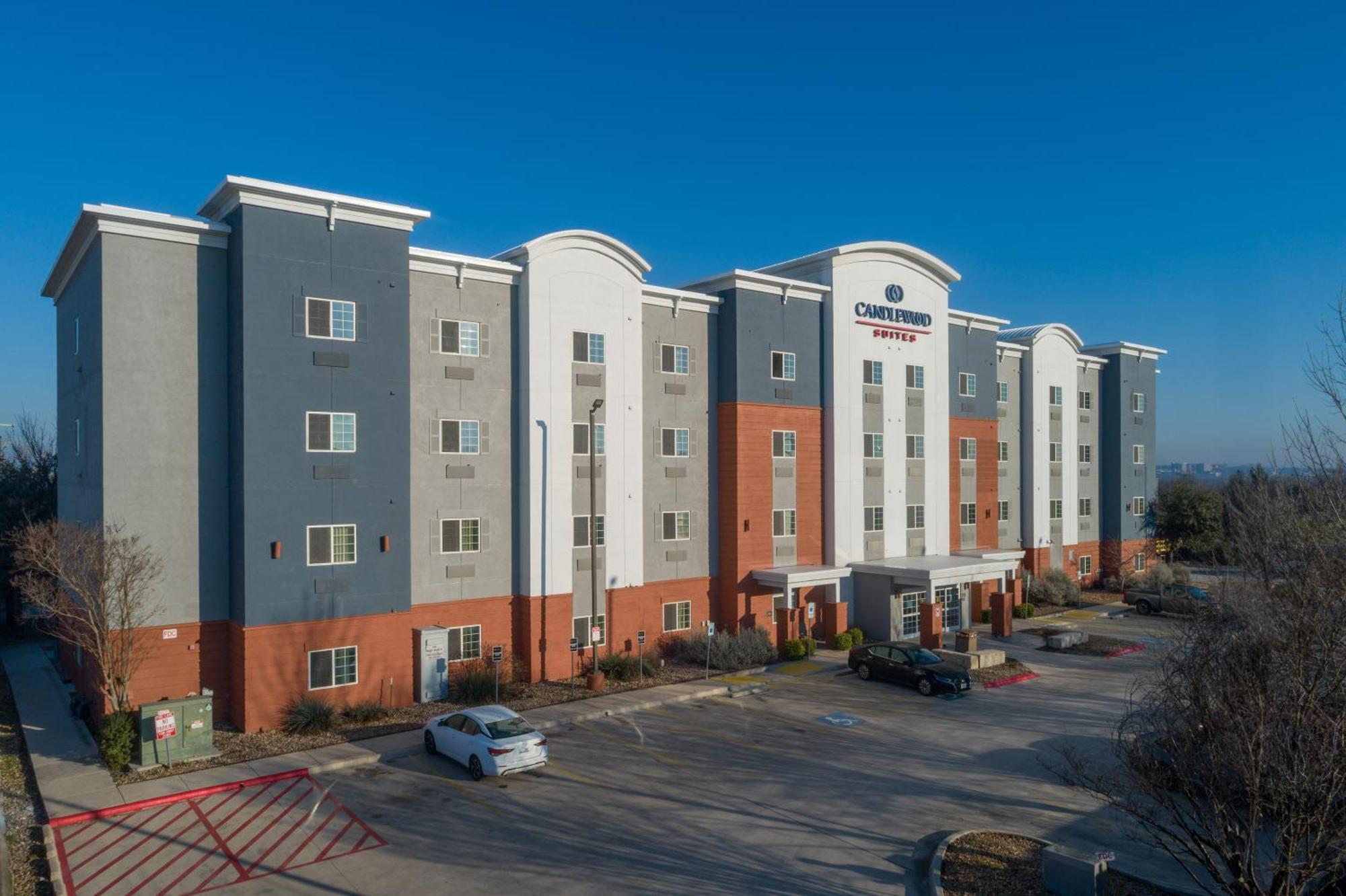 Candlewood Suites San Marcos By Ihg Ngoại thất bức ảnh